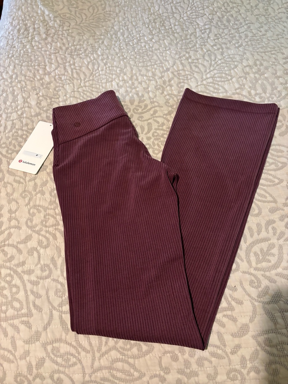 NWT Lululemon Ribbed Flared Pant Regular 0